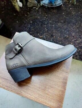 UGG Ankle Boots Black Heel Nubuck Leather Taupe Grey Side Zip Womens 7.5 Bellamy
